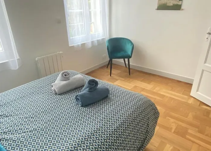 Апартаменты Appartemement F2 Refait A Neuf Hyper Centre Кутанс